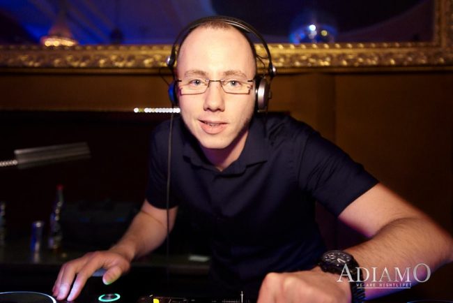 Adiamo, Avalon