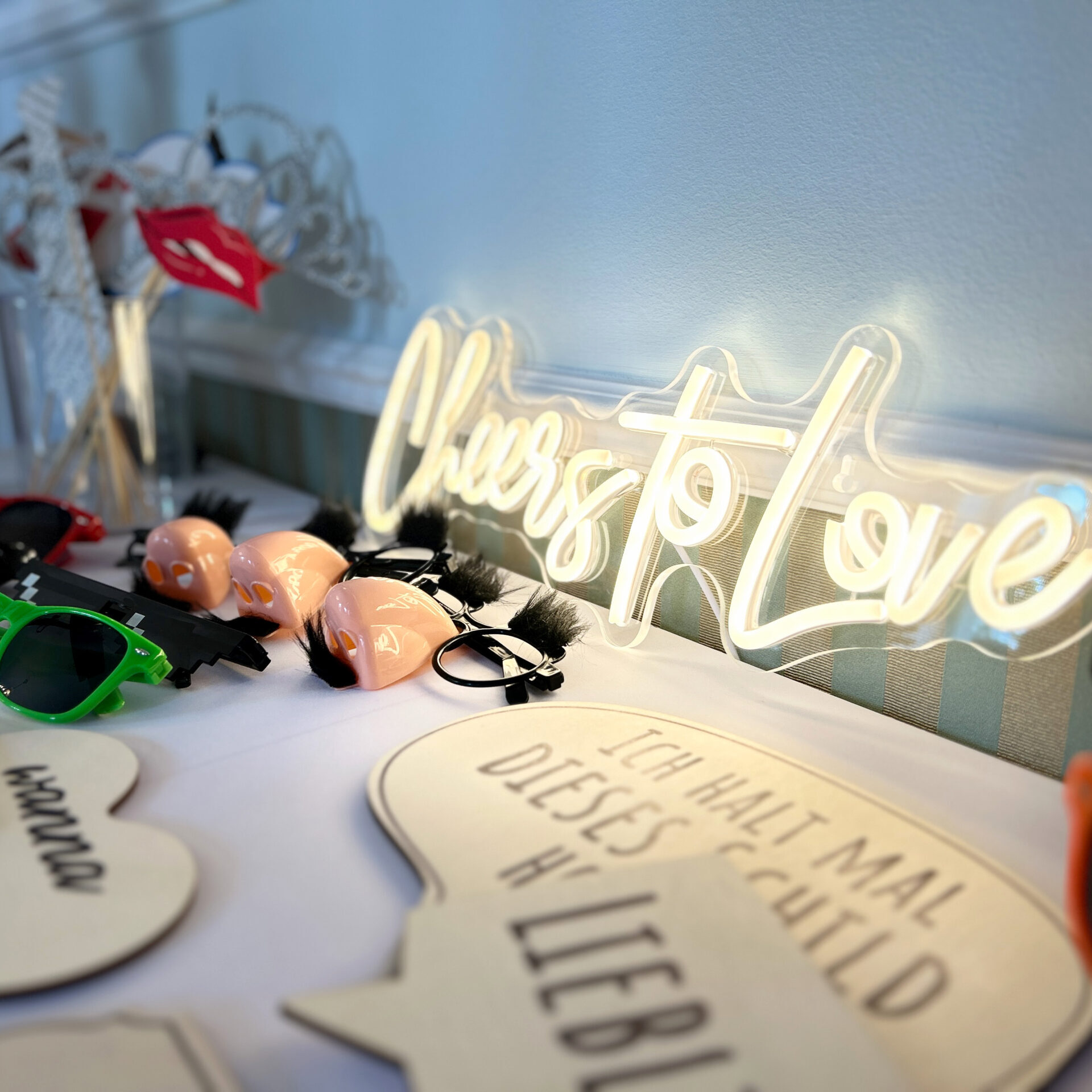 Fotobox Reqisiten von TomNoise